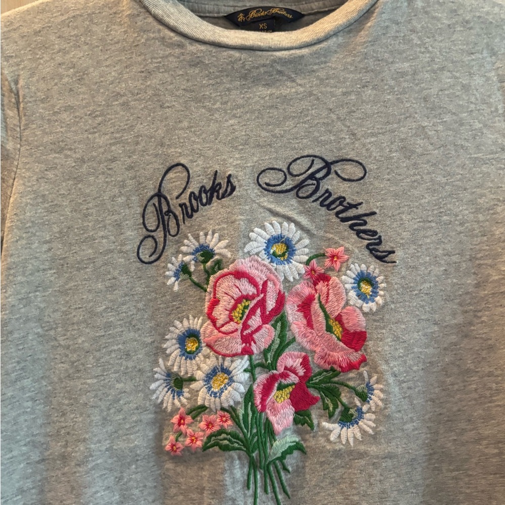 Brooks Brothers Gray Tee with Floral Embroidery